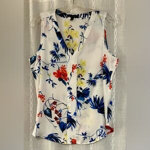 Banana Republic “Paradiso Tropical” print, sleeveless blouse. 2019. Sz. Small